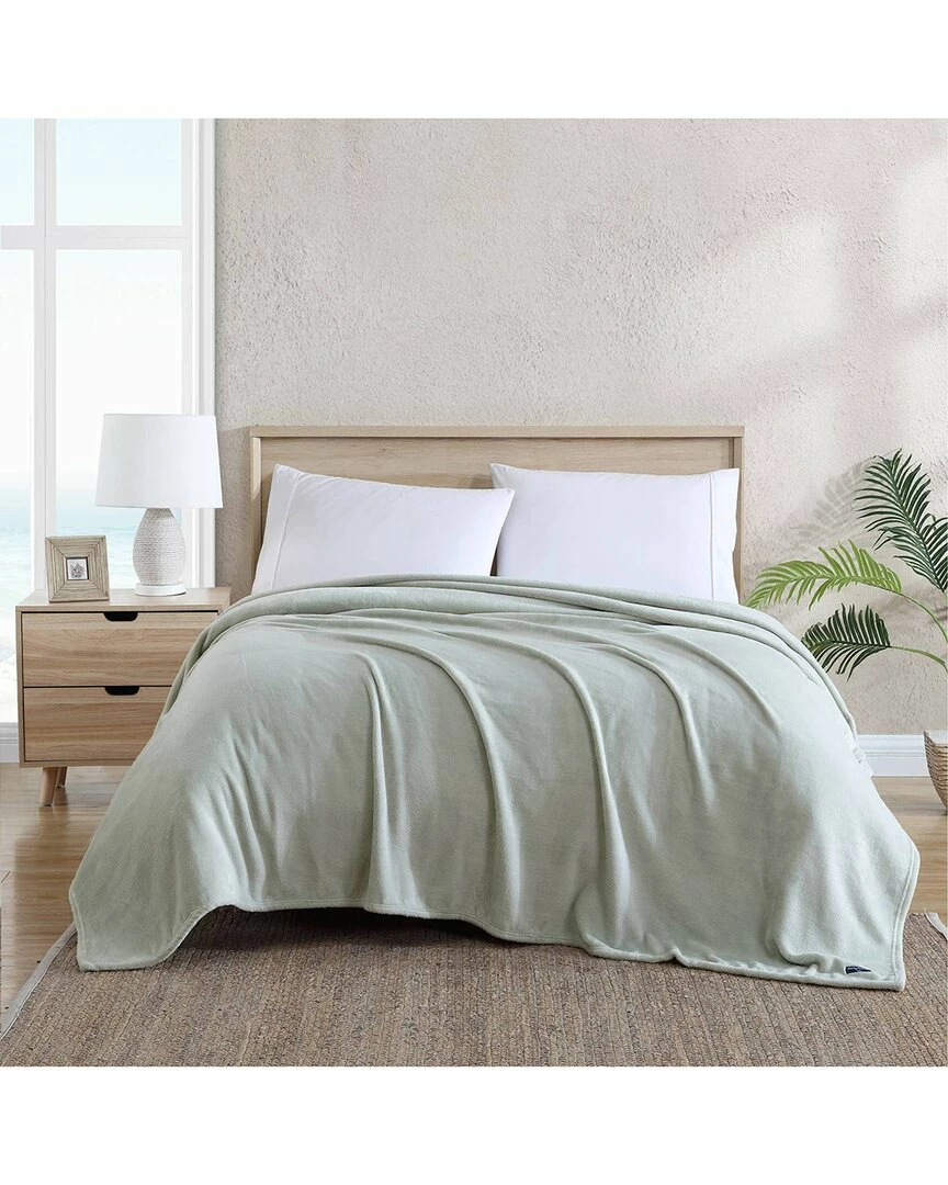 Tommy Bahama Solid Ultra Soft Plush Fleece Blanket Home Blankets & Throws - Image 2
